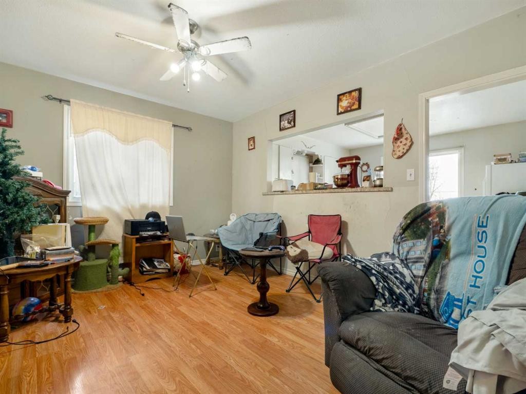 1508 19 Avenue, Coaldale, AB - Indoor