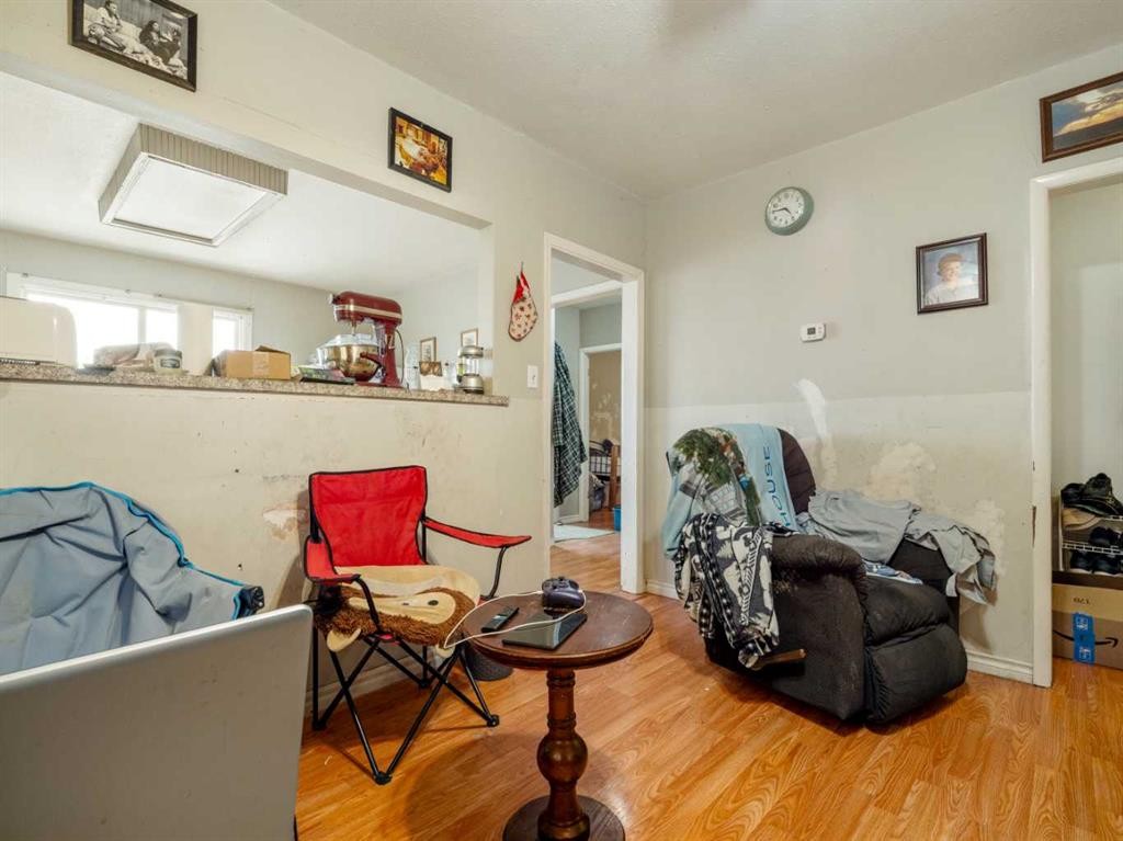 1508 19 Avenue, Coaldale, AB - Indoor