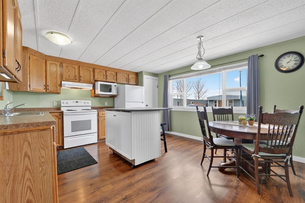 64-2715 Westside Drive West, Lethbridge, AB