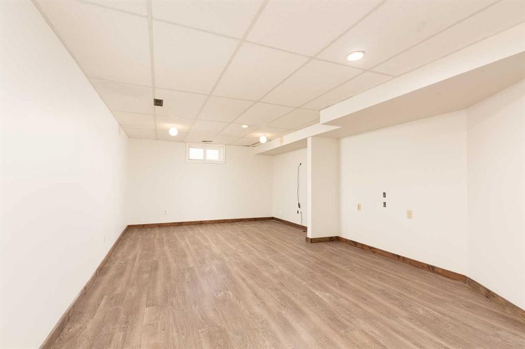 217 50 Avenue, Coalhurst, AB - Indoor Photo Showing Other Room