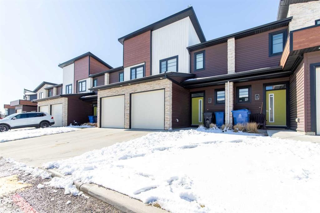 5-418 Highlands Boulevard West, Lethbridge, AB - Outdoor With Deck Patio Veranda With Facade