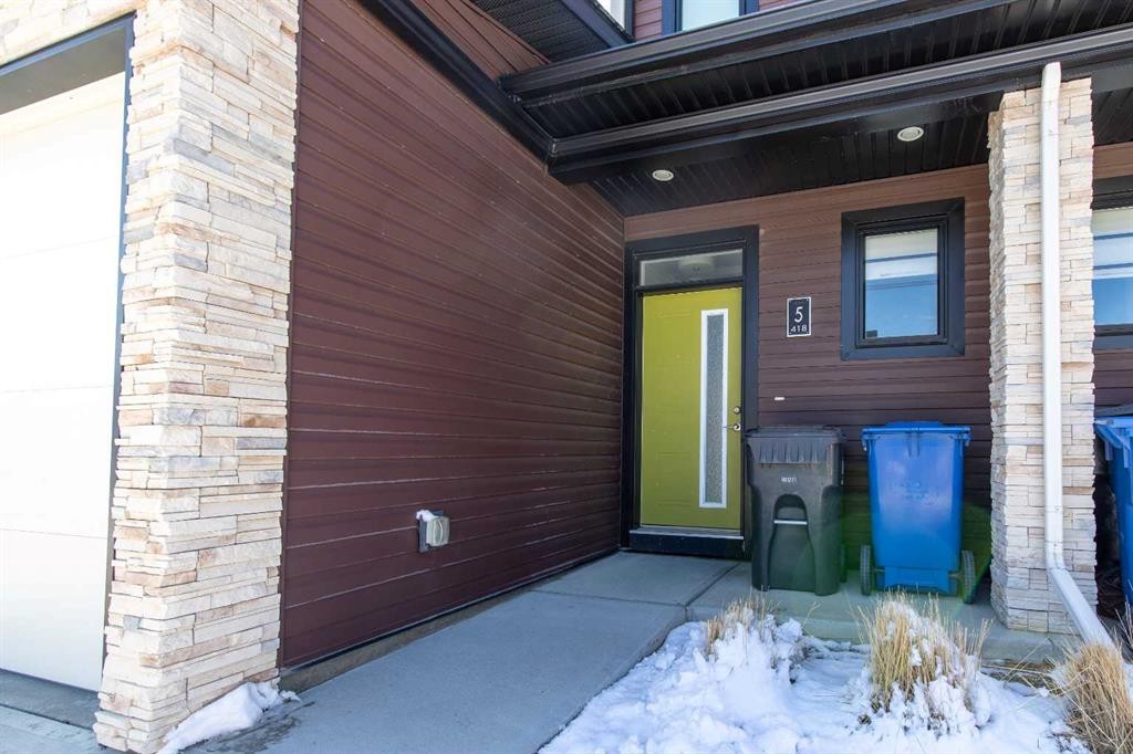 5-418 Highlands Boulevard West, Lethbridge, AB - Outdoor