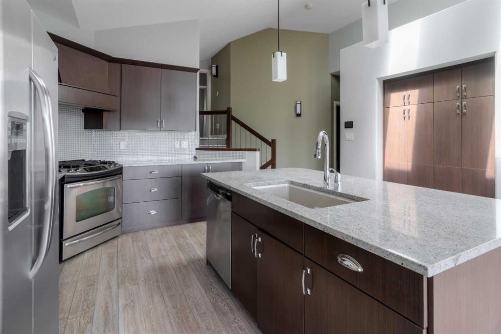 140 Blackwolf Way North, Lethbridge, AB