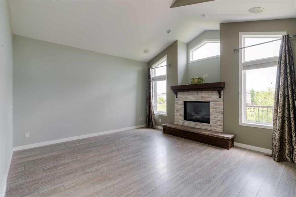 140 Blackwolf Way North, Lethbridge, AB