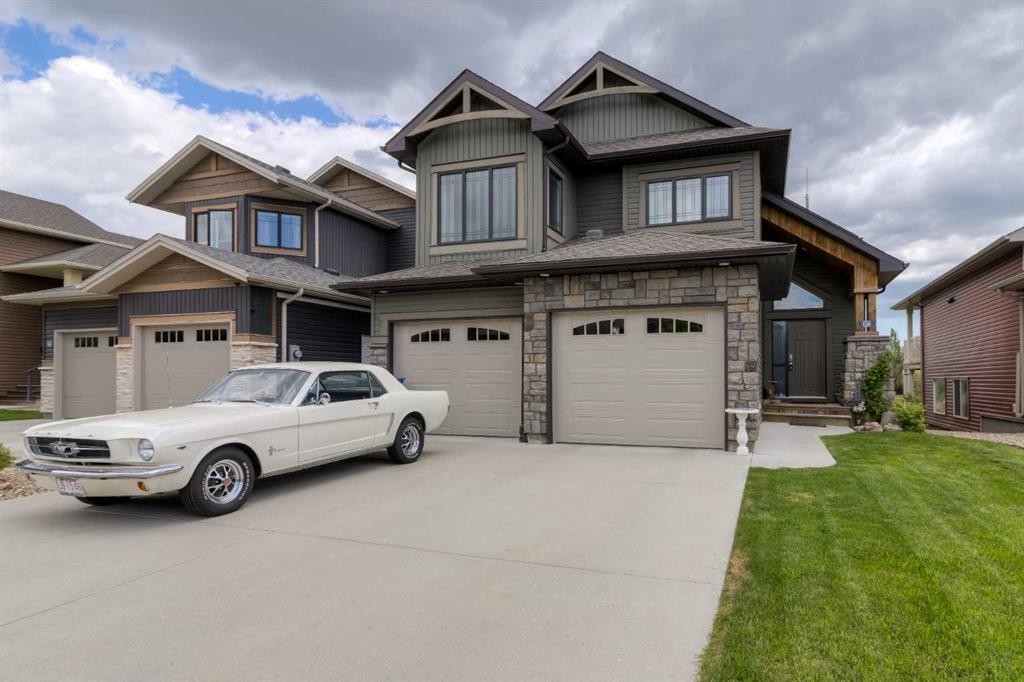 140 Blackwolf Way North, Lethbridge, AB