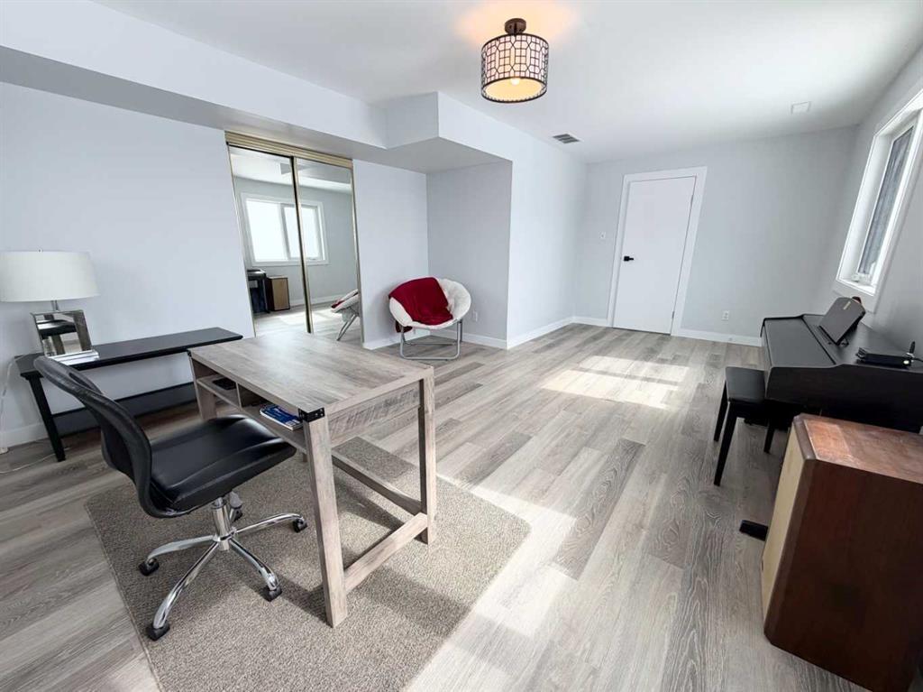 8142 26 Avenue, Coleman, AB - Indoor Photo Showing Office