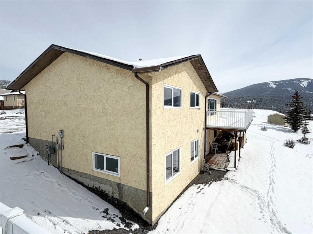 8142 26 Avenue, Coleman, AB - Outdoor With Exterior