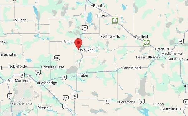 On Rr 164, Vauxhall, AB