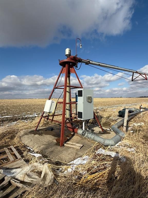 On Rr 164, Vauxhall, AB