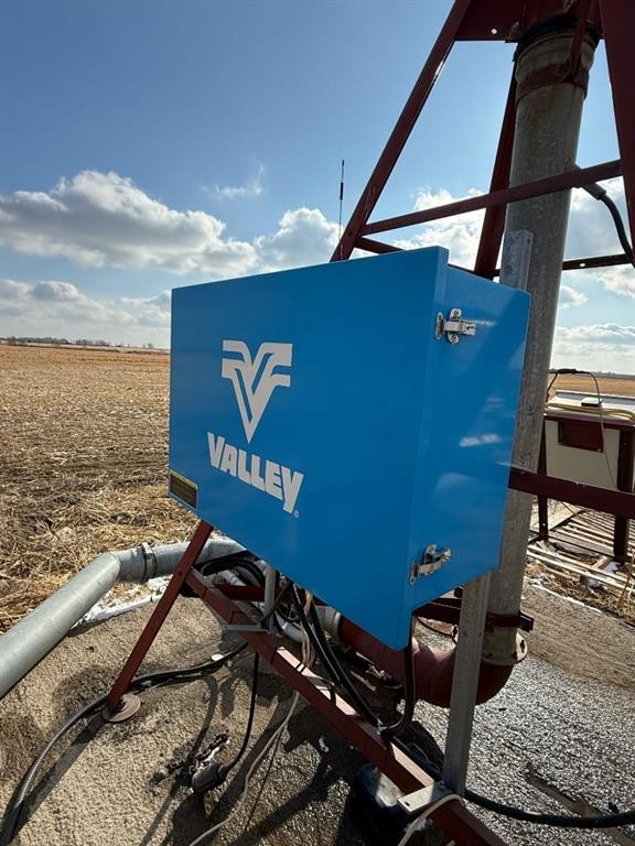 On Rr 164, Vauxhall, AB