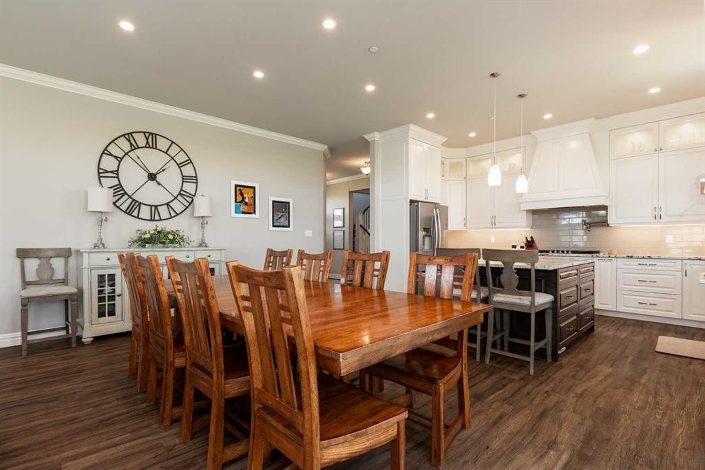 1 Edgemoor Way West, Lethbridge, AB - Indoor Photo Showing Other Room