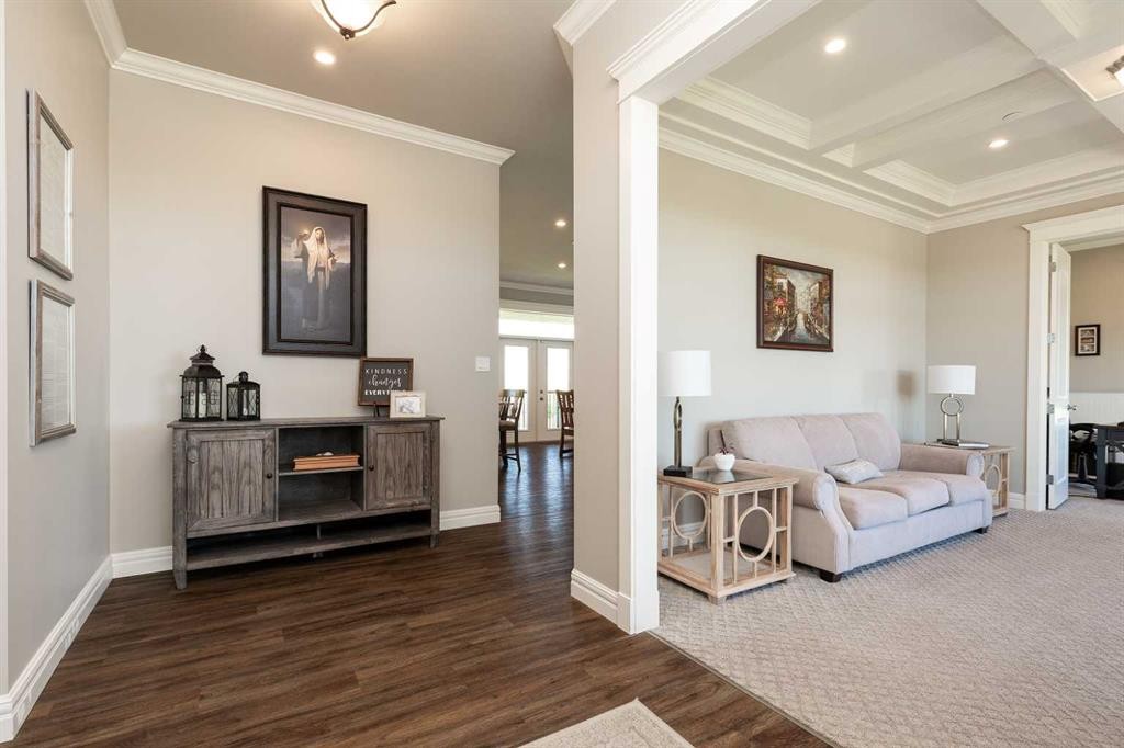 1 Edgemoor Way West, Lethbridge, AB - Indoor