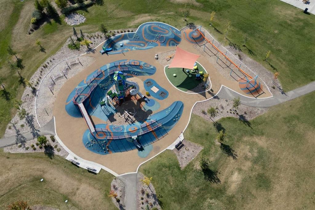 289 Cougar Way North, Lethbridge, AB -