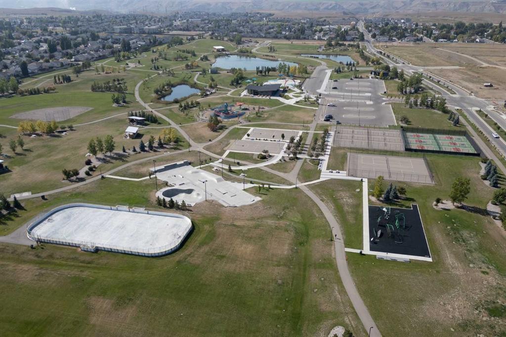 289 Cougar Way North, Lethbridge, AB - Outdoor With View