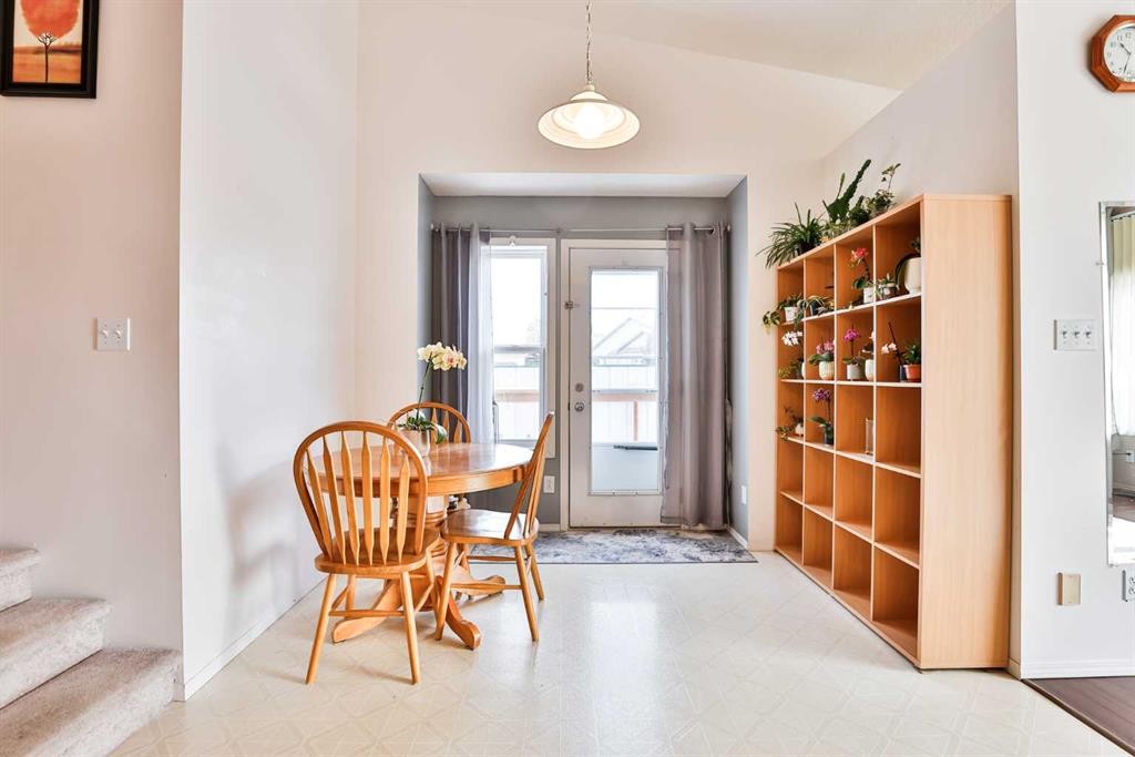 289 Cougar Way North, Lethbridge, AB - Indoor