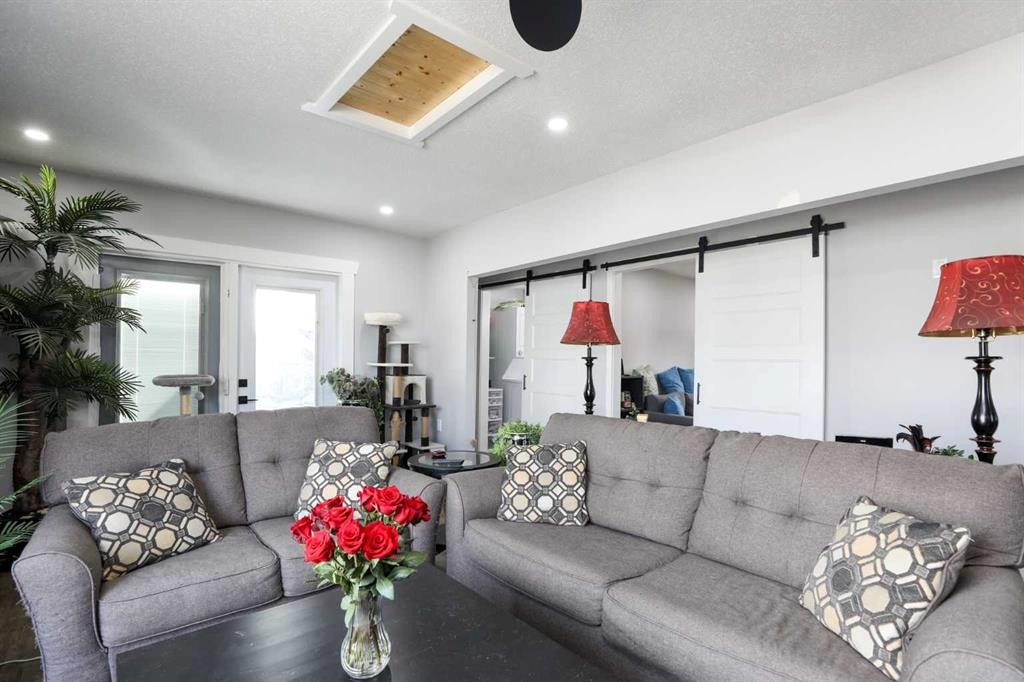 31-1410 43 Street South, Lethbridge, AB