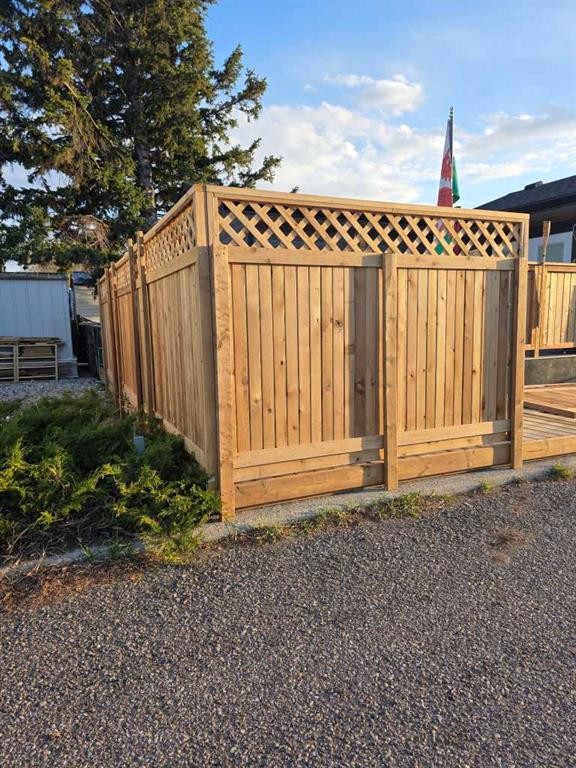 31-1410 43 Street South, Lethbridge, AB