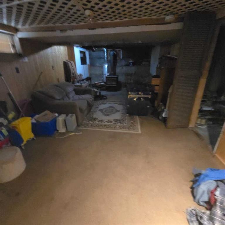 6710 17 Avenue, Coleman, AB - Indoor