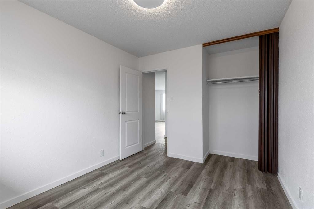 74 Carleton Place West, Lethbridge, AB - Indoor Photo Showing Other Room