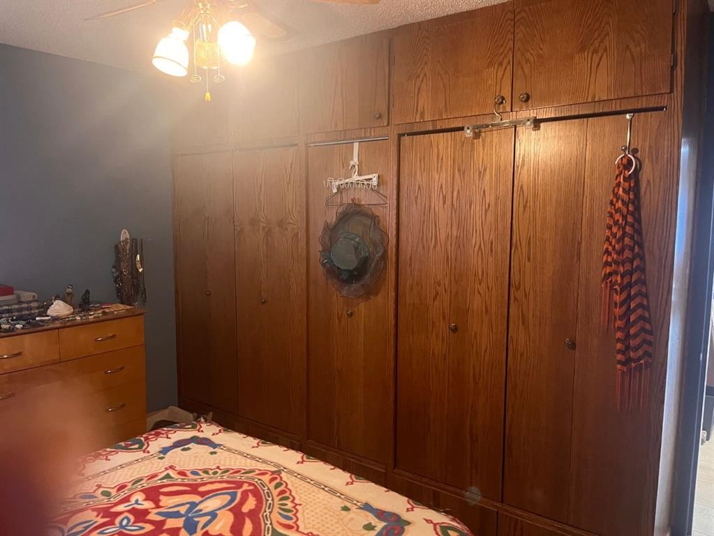 306 4Th Avenue, Warner, AB - Indoor Photo Showing Bedroom