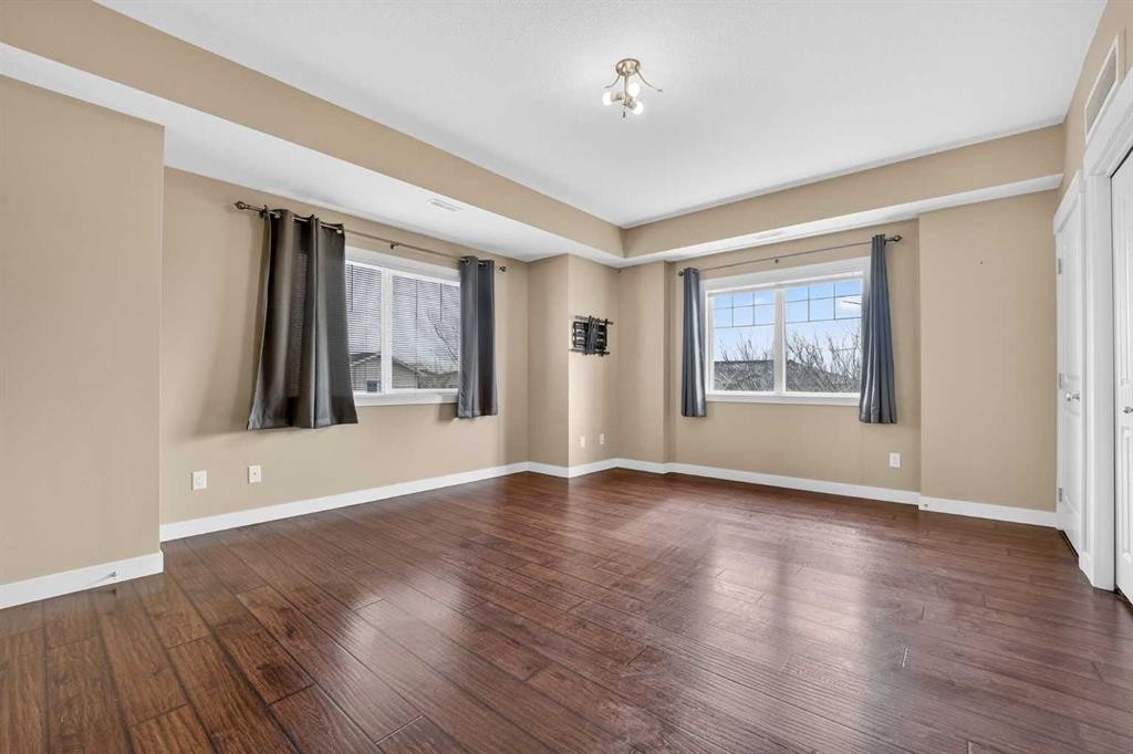 1-197 Silkstone Road West, Lethbridge, AB - Indoor Photo Showing Other Room