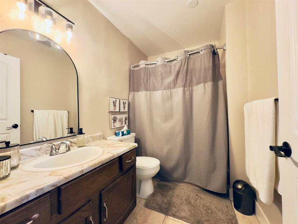 2802 77 Street, Coleman, AB - Indoor Photo Showing Bathroom