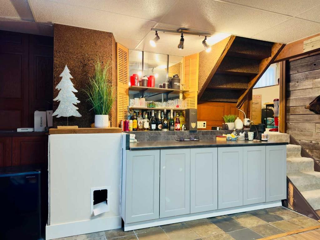 2802 77 Street, Coleman, AB - Indoor