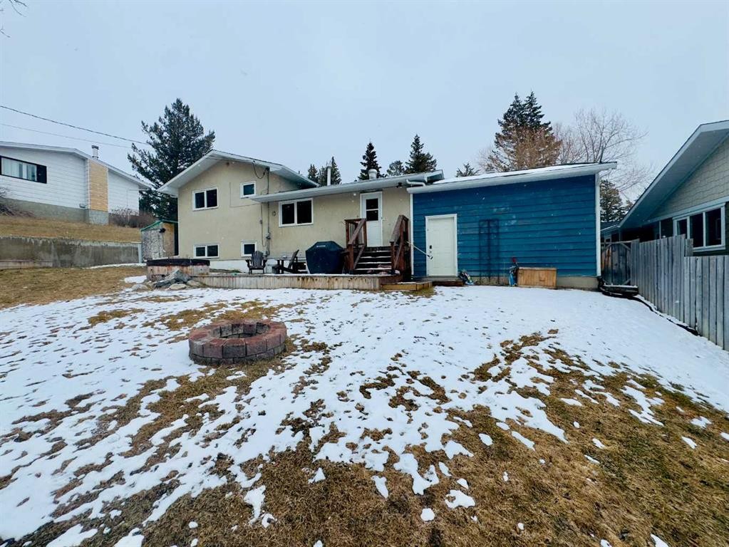 2802 77 Street, Coleman, AB - Outdoor