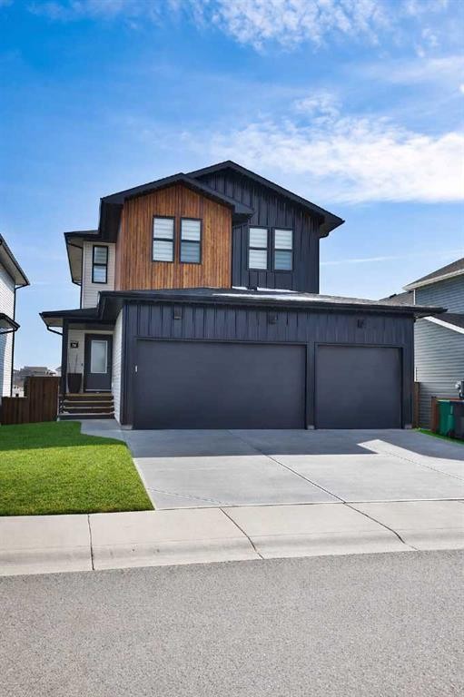 56 Greywolf Road North, Lethbridge, AB - Outdoor