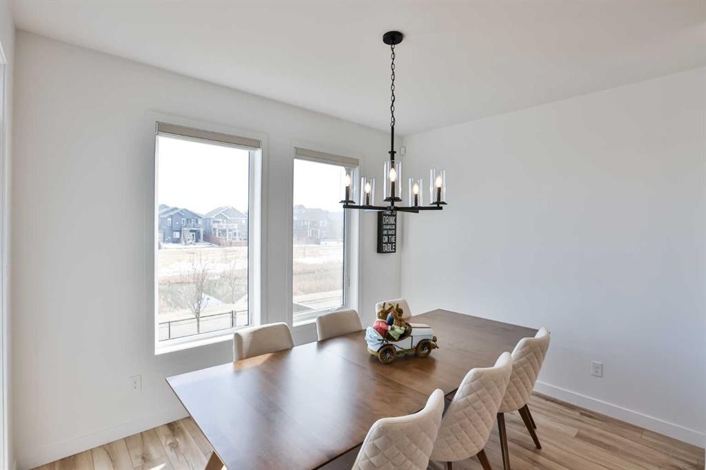 56 Greywolf Road North, Lethbridge, AB - Indoor Photo Showing Dining Room