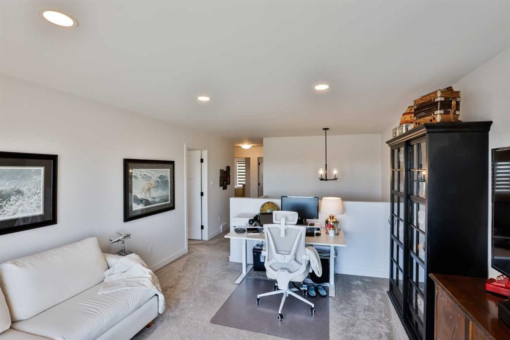 56 Greywolf Road North, Lethbridge, AB - Indoor