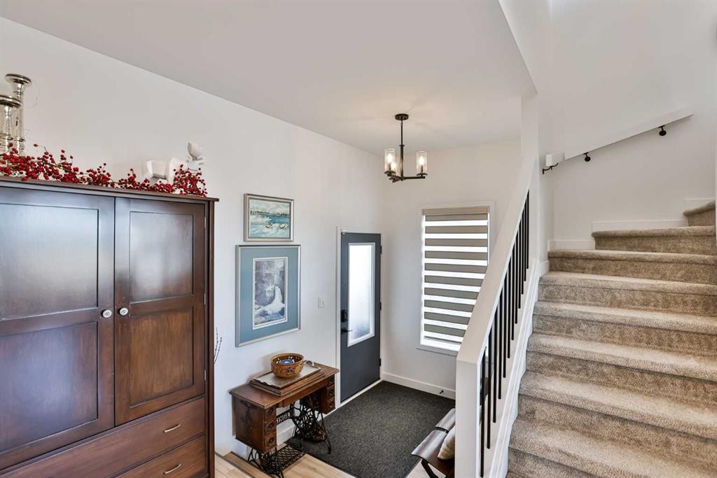 56 Greywolf Road North, Lethbridge, AB - Indoor Photo Showing Other Room