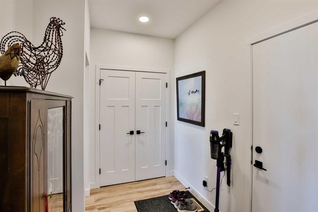 56 Greywolf Road North, Lethbridge, AB - Indoor Photo Showing Other Room