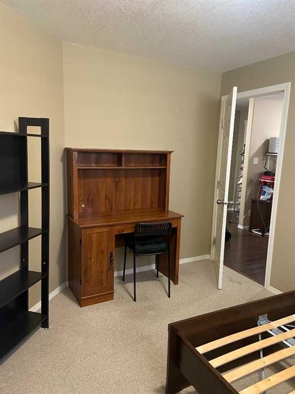 570 Edinburgh Road West, Lethbridge, AB - Indoor