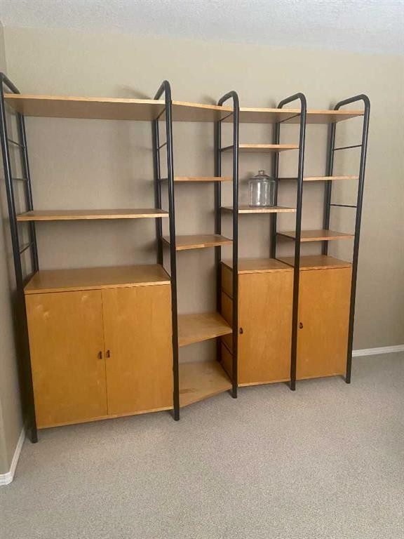 570 Edinburgh Road West, Lethbridge, AB - Indoor