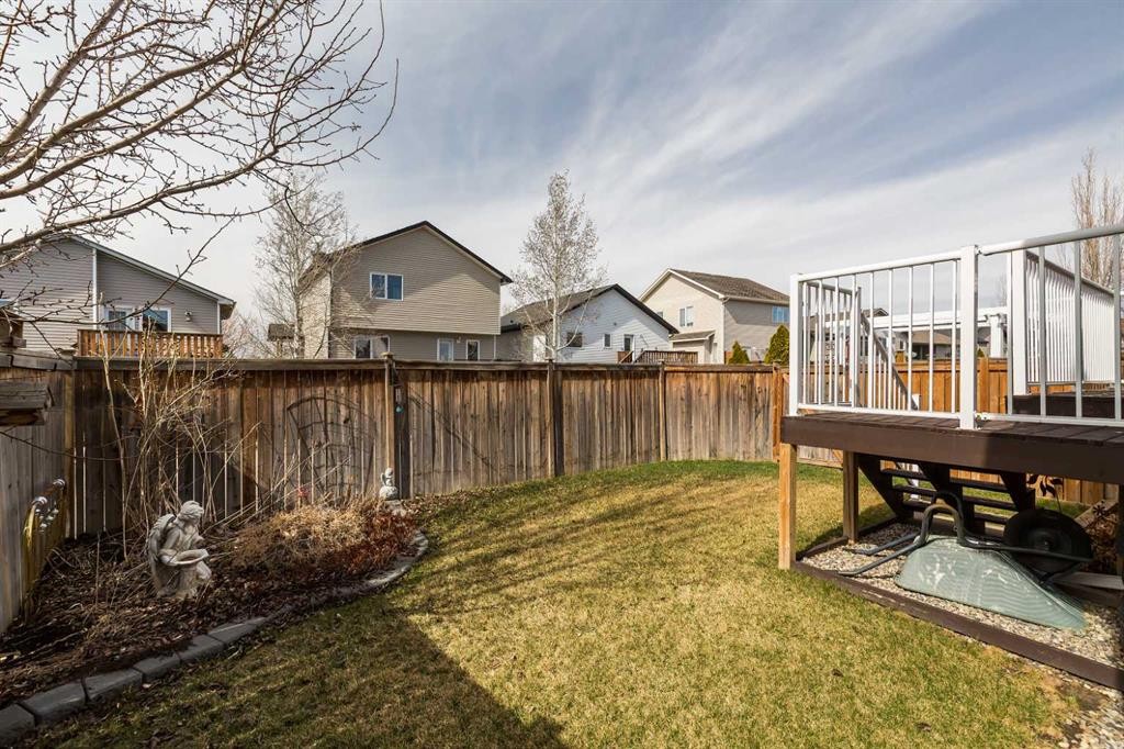 570 Edinburgh Road West, Lethbridge, AB - Outdoor