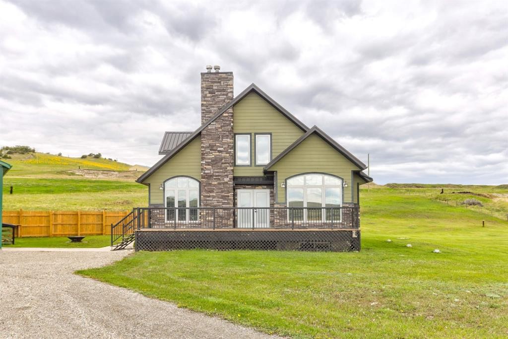2222 Twp Rd 7-5, Lundbreck, AB - Outdoor With Deck Patio Veranda