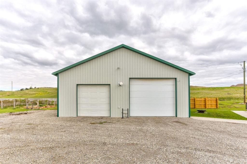 2222 Twp Rd 7-5, Lundbreck, AB - Outdoor With Exterior