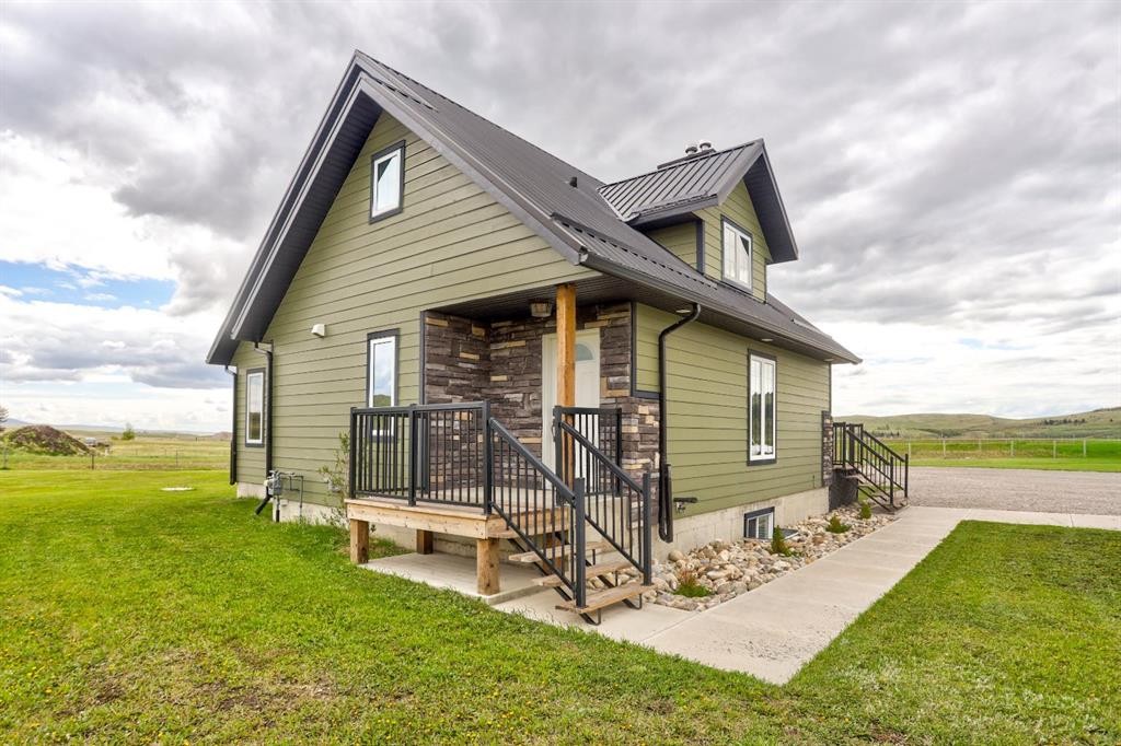 2222 Twp Rd 7-5, Lundbreck, AB - Outdoor