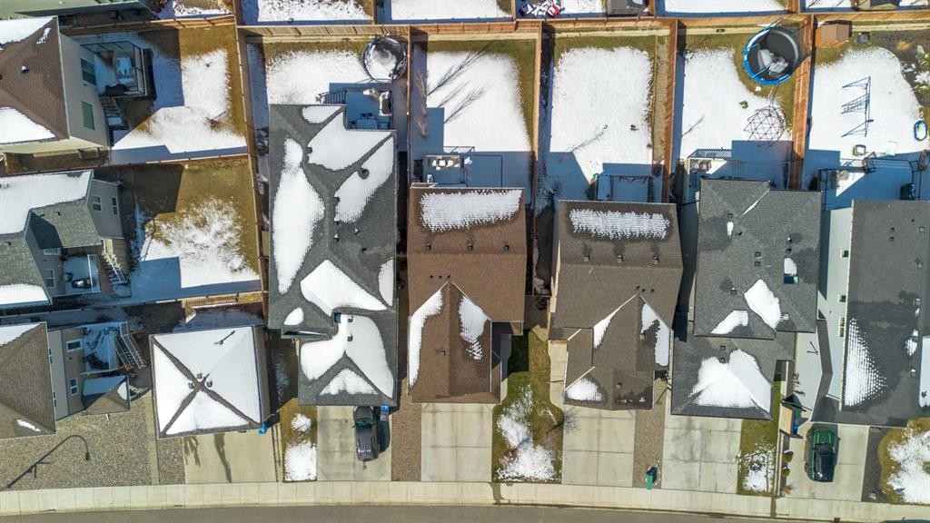 933 Pacific Way West, Lethbridge, AB -