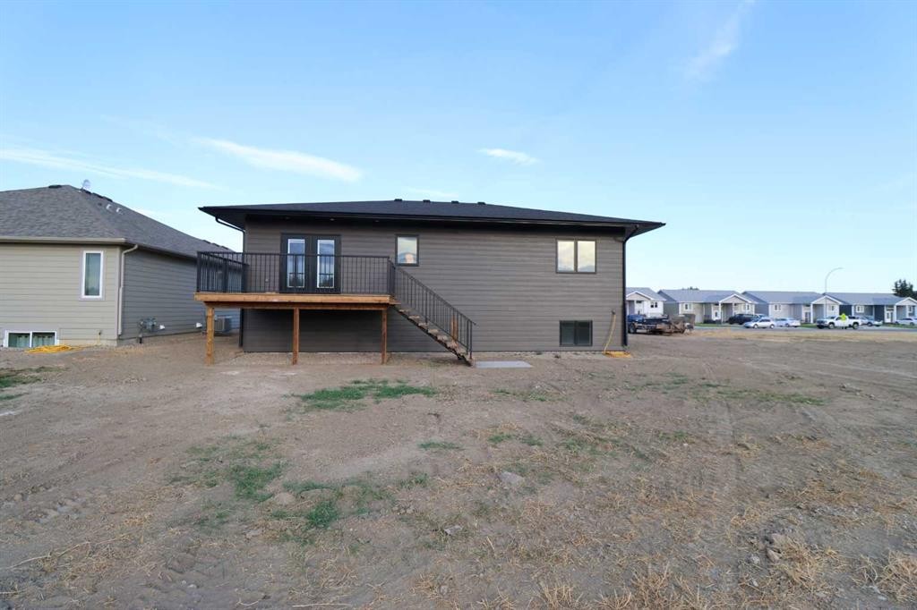 531 4 St, Vauxhall, AB - Outdoor