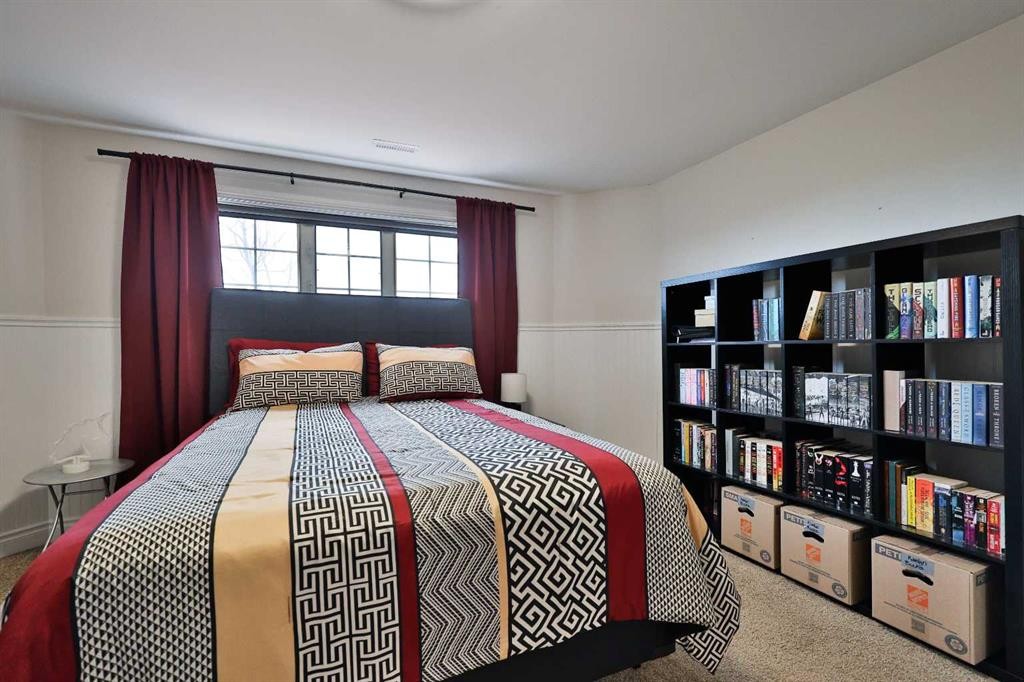 609 7 Avenue, Stirling, AB - Indoor Photo Showing Bedroom