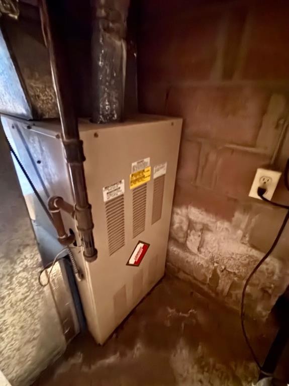 706 12 Street North, Lethbridge, AB - Indoor