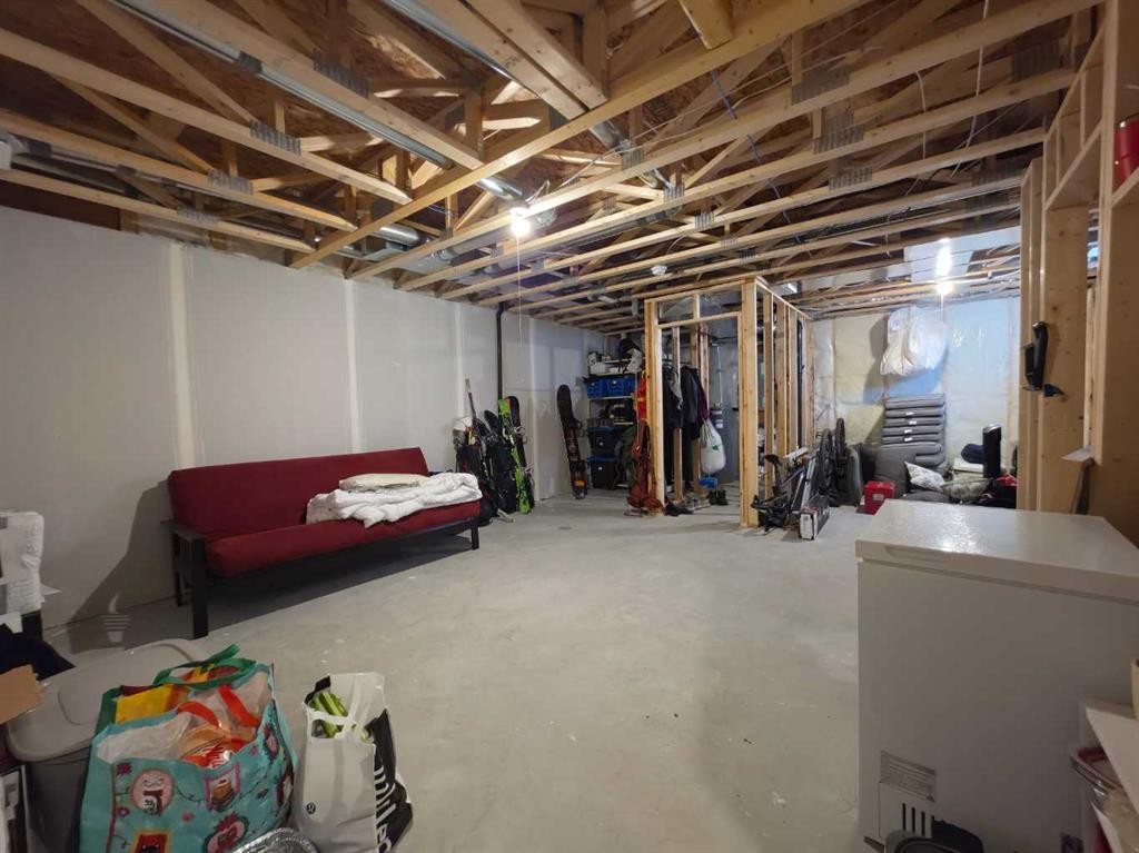 633 Blackwolf Boulevard North, Lethbridge, AB - Indoor Photo Showing Basement