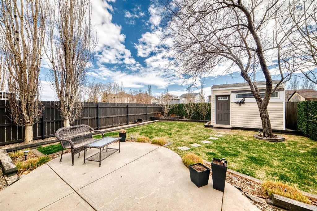 493 Squamish Lane West, Lethbridge, AB - Outdoor