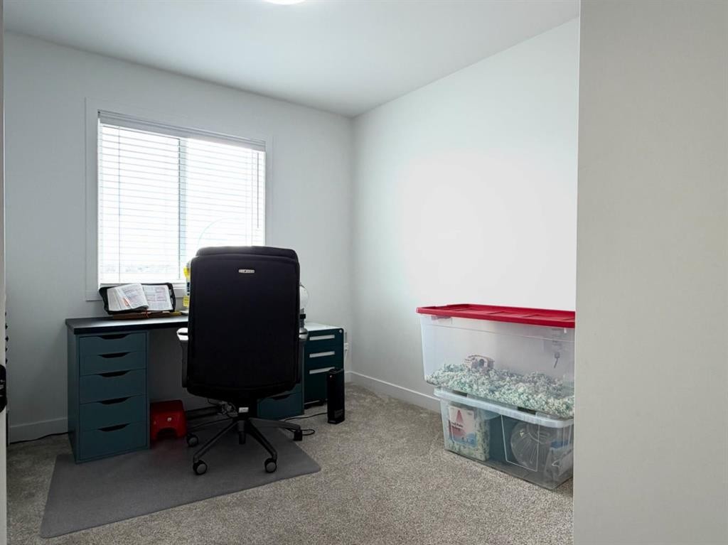 47 Blackwolf Pass North, Lethbridge, AB - Indoor Photo Showing Office