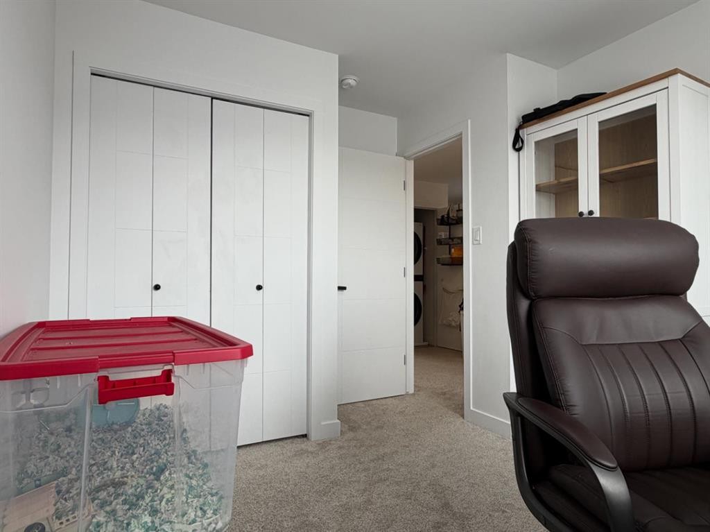 47 Blackwolf Pass North, Lethbridge, AB - Indoor Photo Showing Other Room