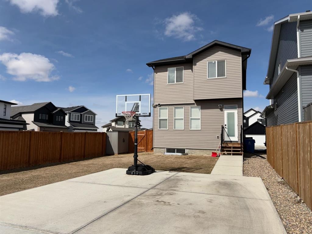47 Blackwolf Pass North, Lethbridge, AB - Outdoor With Exterior