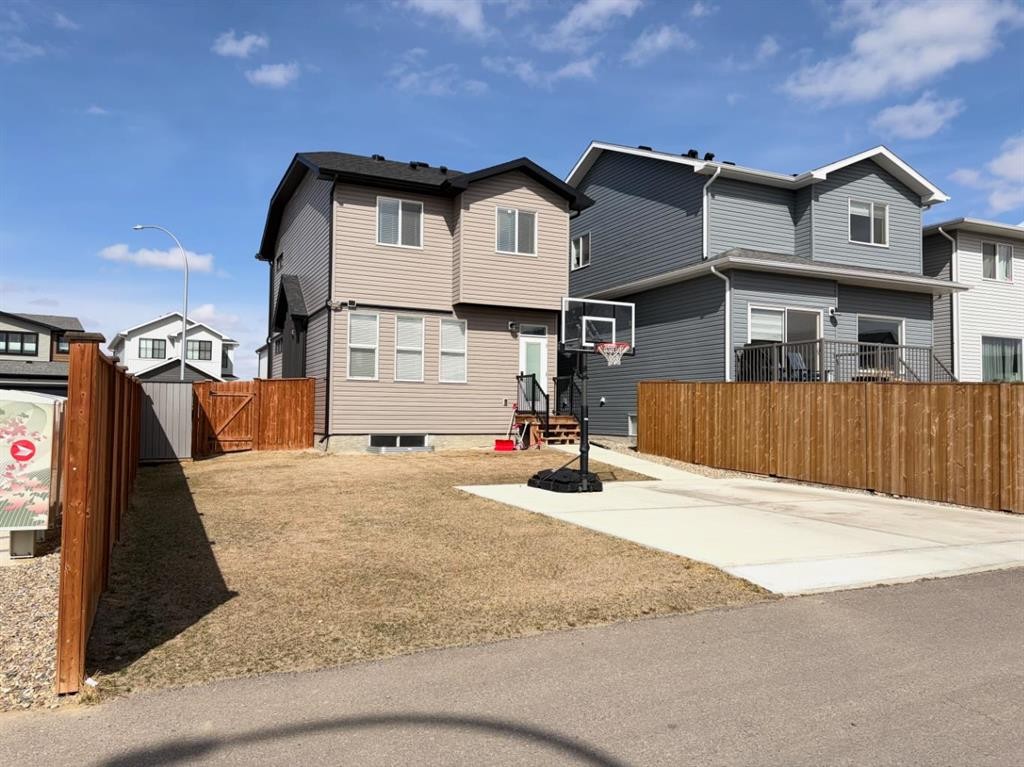 47 Blackwolf Pass North, Lethbridge, AB - Outdoor