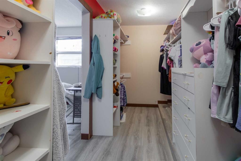 63004A Hwy 5, Welling, AB - Indoor With Storage